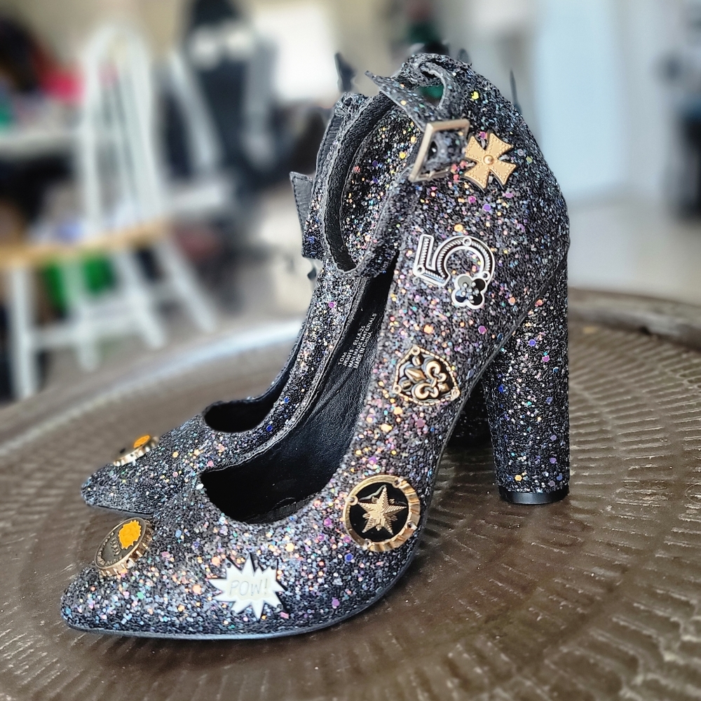 💥 Cape Robbin Ella-25 Black Glitter Charm Pointy Toe Heeled Pump